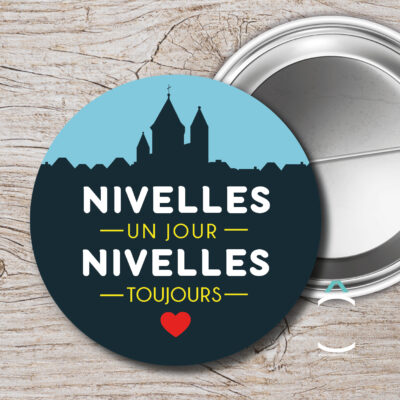 Badge – Nivelles un jour, Nivelles toujours